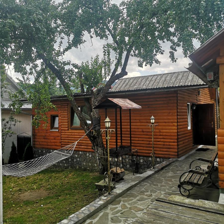 Kotiedzh U Mariny Villa Yaremche Luaran gambar